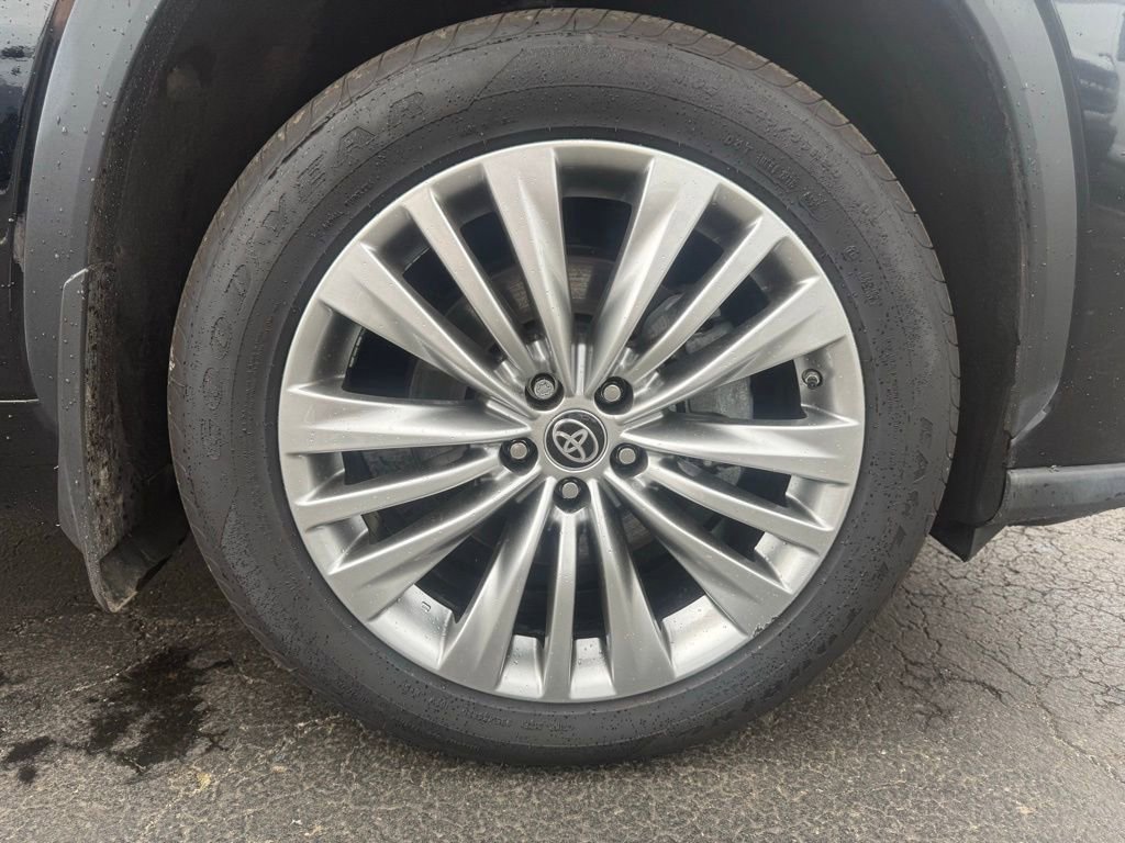 Used 2025 Toyota Highlander Platinum AWD/4WD image 66