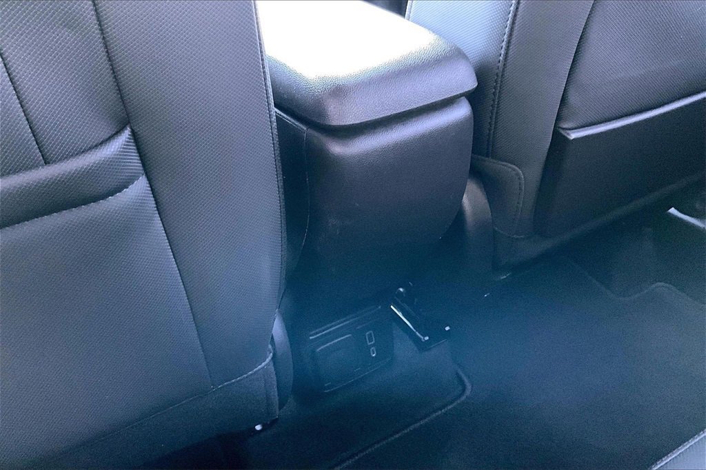 Used 2022 Chevrolet TrailBlazer RS w/ Technology Package image 33