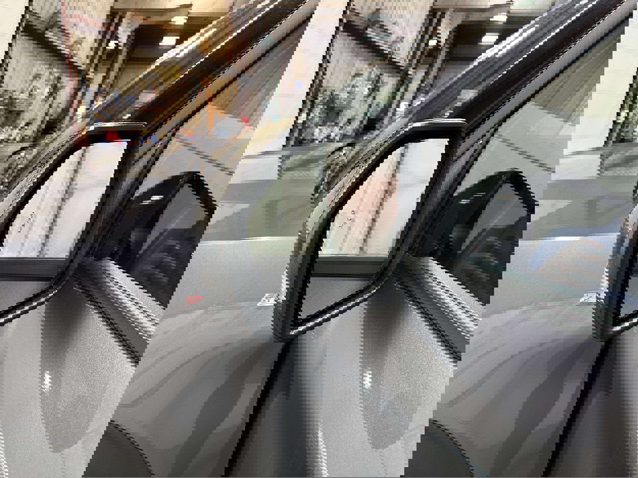 Certified 2025 Ford Explorer ST-Line image 31