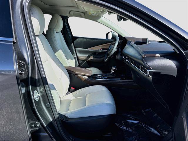 Used 2024 MAZDA CX-30 AWD 2.5 S w/ Premium Package image 32