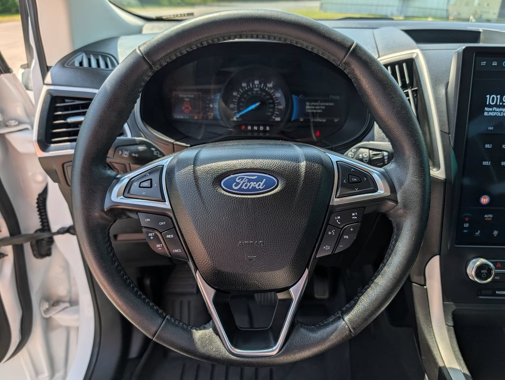 Certified 2022 Ford Edge SEL AWD/4WD image 7
