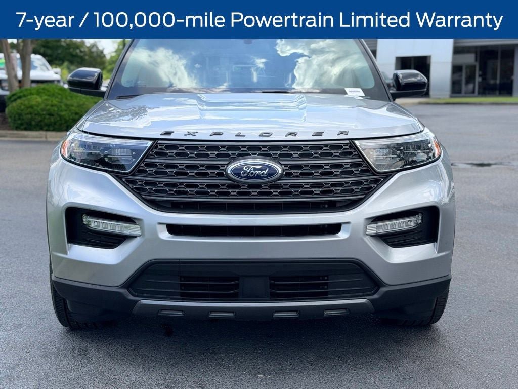 Certified 2023 Ford Explorer XLT w/ Equipment Group 202A RWD image 4