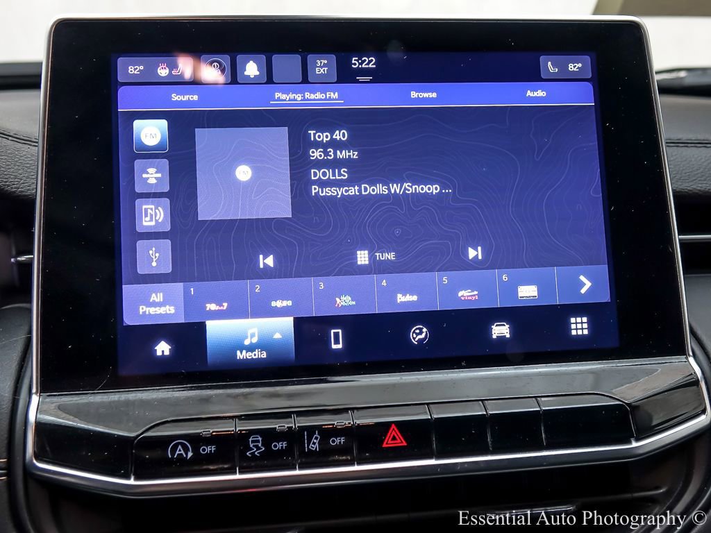 Used 2022 Jeep Compass Limited image 15