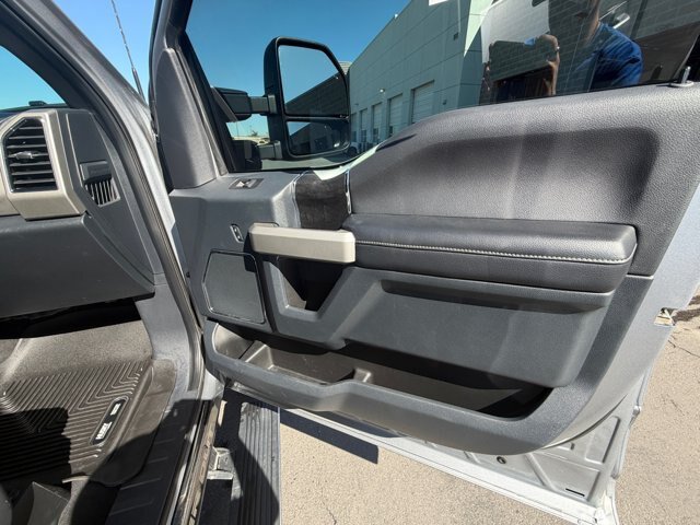 Certified 2022 Ford F350 Lariat w/ Tremor Off-Road Package AWD/4WD image 16