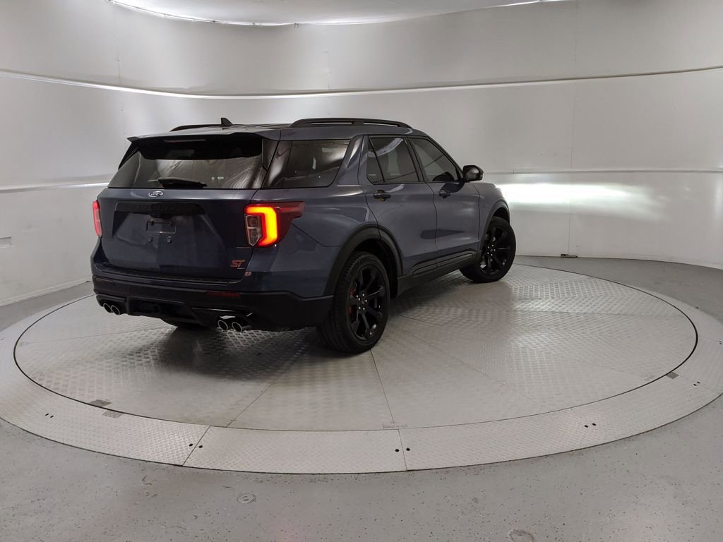Certified 2021 Ford Explorer ST w/ Equipment Group 401A image 3
