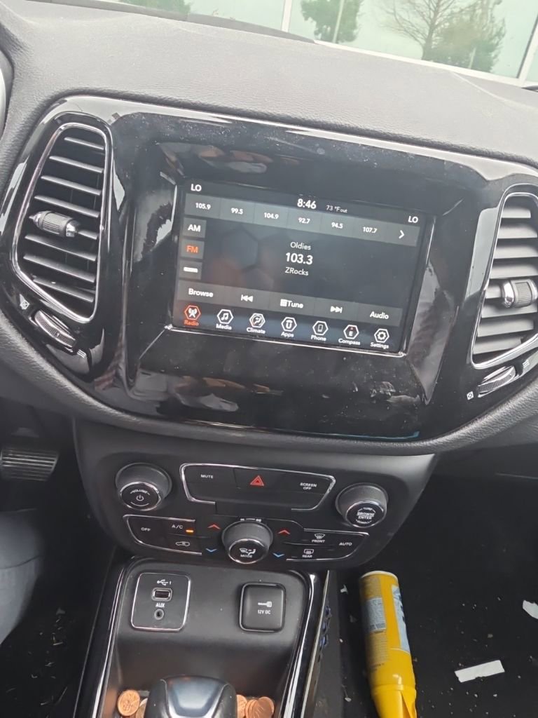 Used 2021 Jeep Compass Latitude image 16