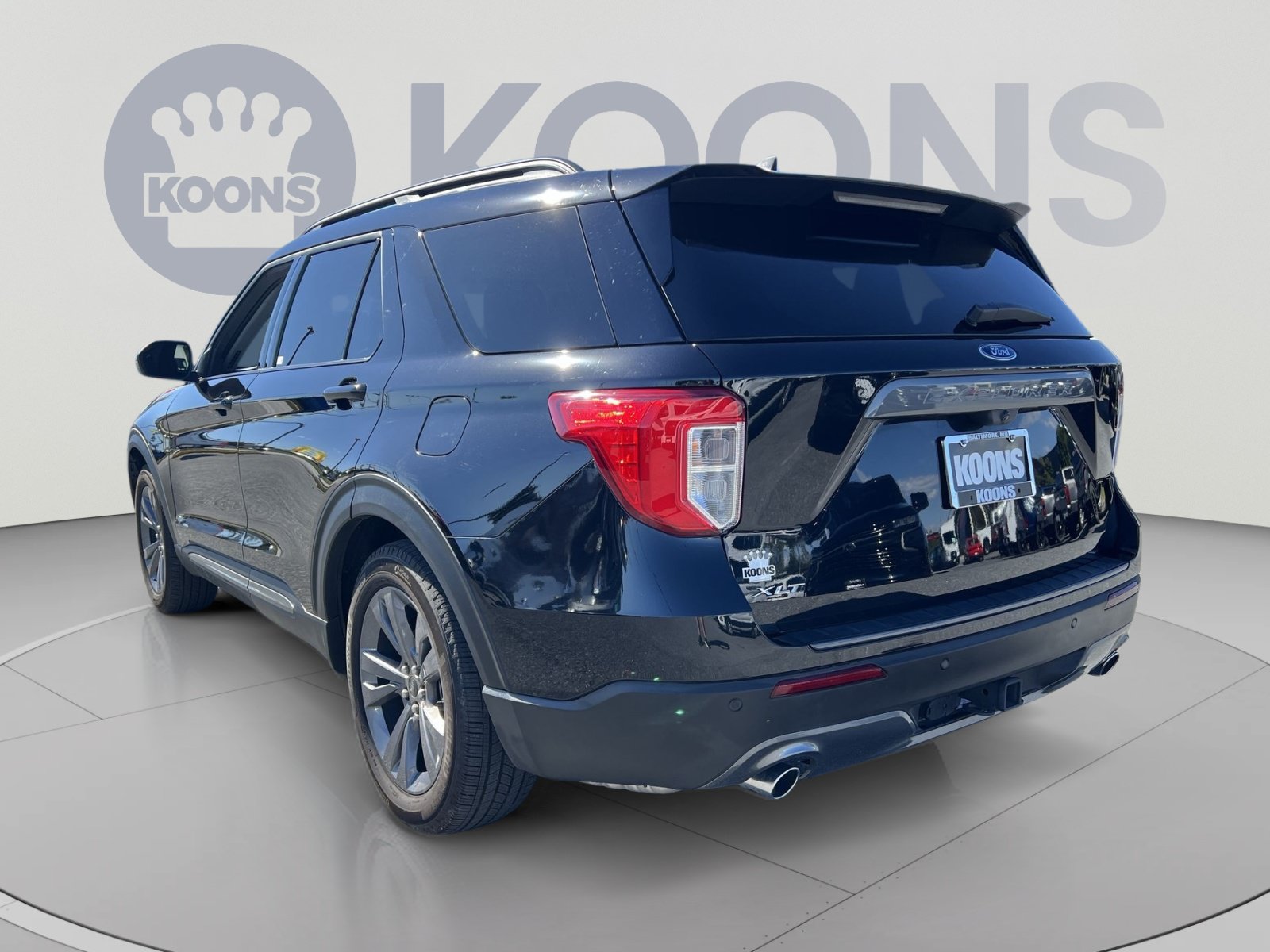 Certified 2024 Ford Explorer XLT w/ Equipment Group 202A RWD image 14