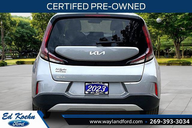 Used 2023 Kia Soul LX w/ Option Group 015 FWD image 4