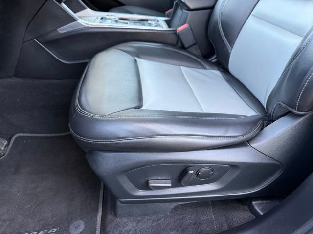Certified 2022 Ford Explorer XLT w/ Equipment Group 202A image 18