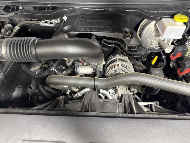 Used 2020 RAM 1500 Limited w/ Black Appearance Package AWD/4WD image 9
