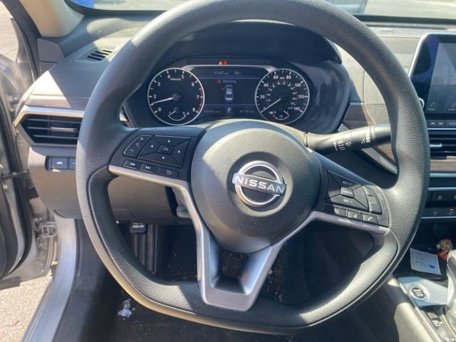 Used 2024 Nissan Altima 2.5 SV image 10