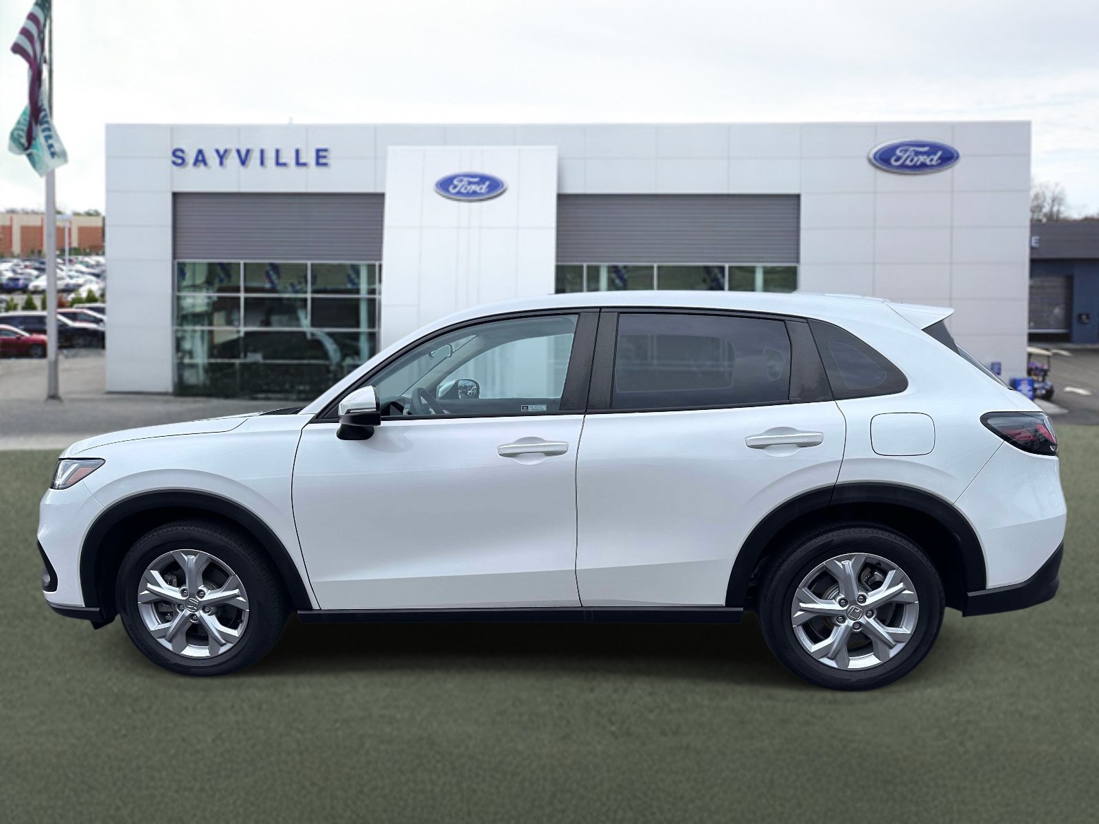 Used 2023 Honda HR-V LX image 2