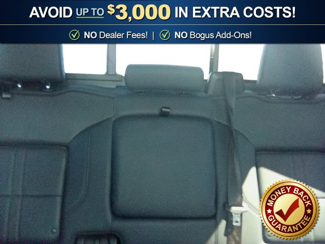 Used 2024 Chevrolet Silverado 2500 High Country w/ High Country Premium Package AWD/4WD image 23