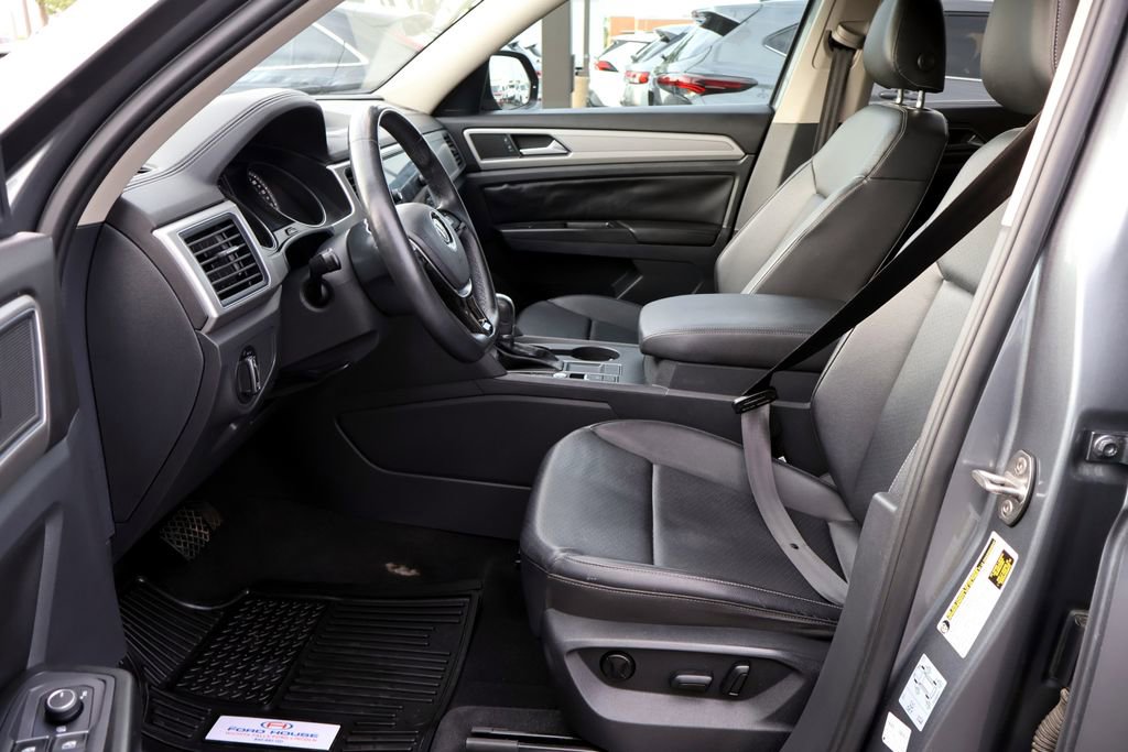 Used 2018 Volkswagen Atlas SE image 29