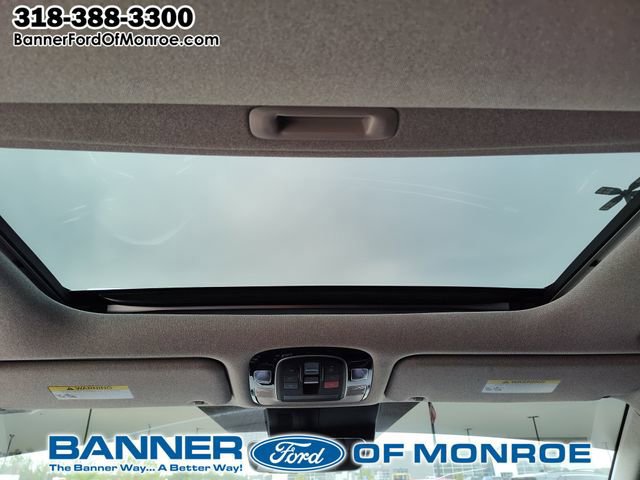 Used 2023 Hyundai Palisade Limited w/ Cargo Package image 23