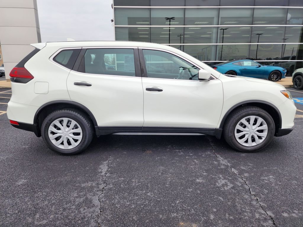 Used 2018 Nissan Rogue S image 9