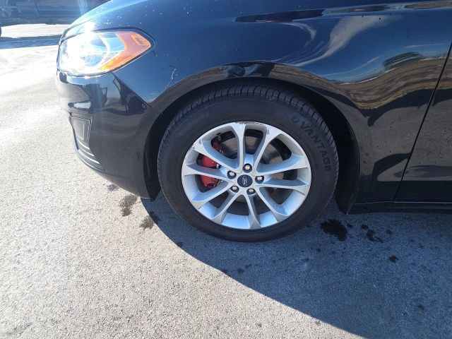 Certified 2020 Ford Fusion SE image 12