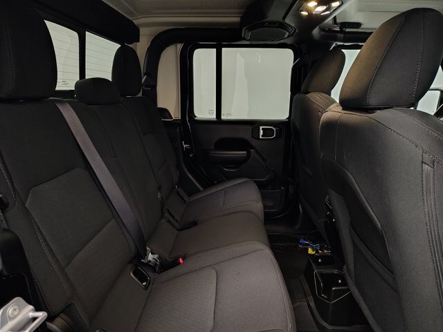 Used 2022 Jeep Gladiator Sport AWD/4WD image 26