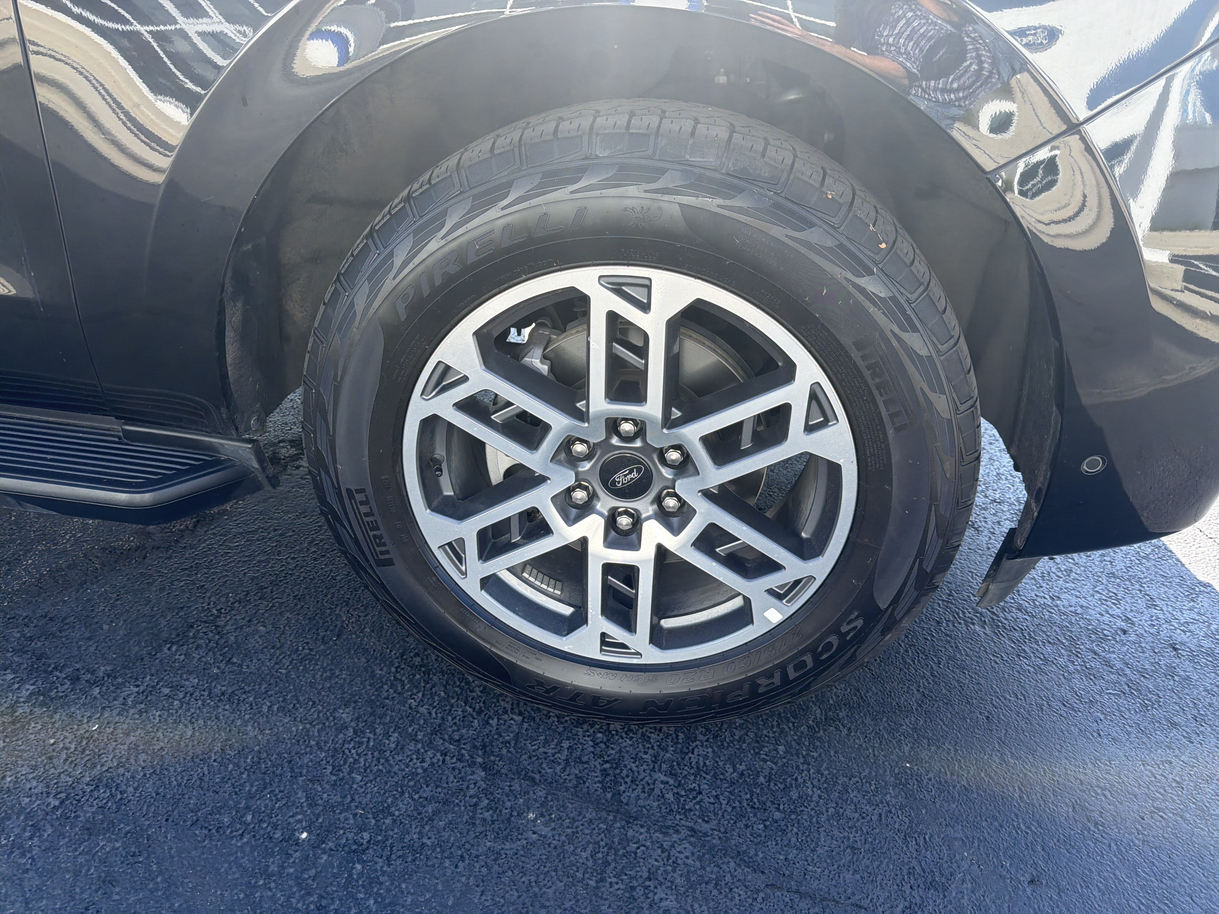Certified 2025 Ford Expedition Active AWD/4WD image 6
