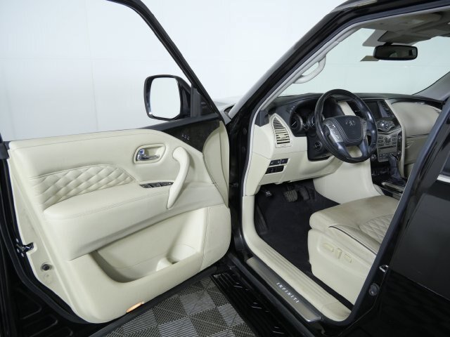 Used 2019 INFINITI QX80 Luxe w/ 22" Wheel Package AWD/4WD image 16