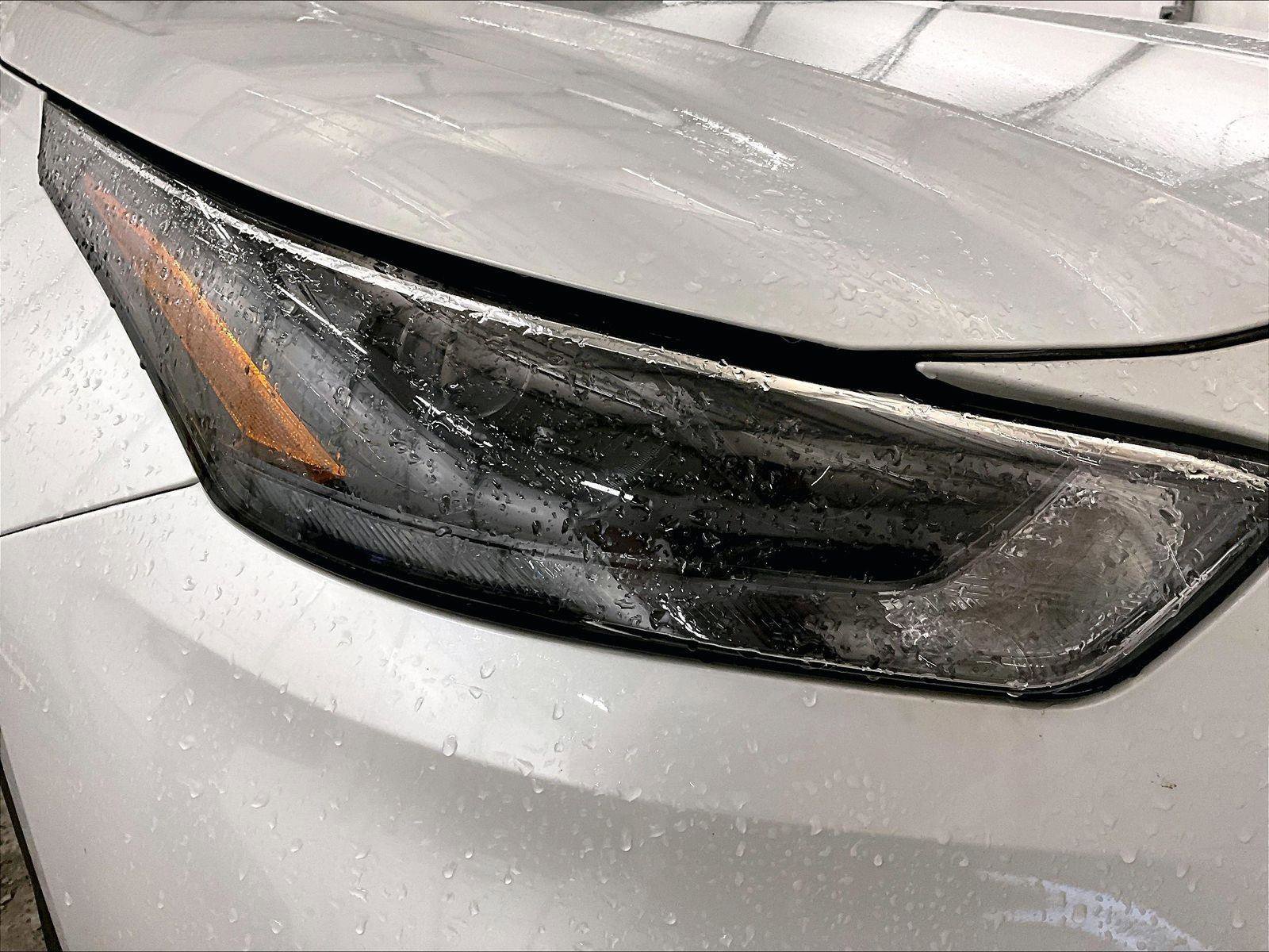 Used 2022 Toyota Highlander XLE AWD/4WD image 28