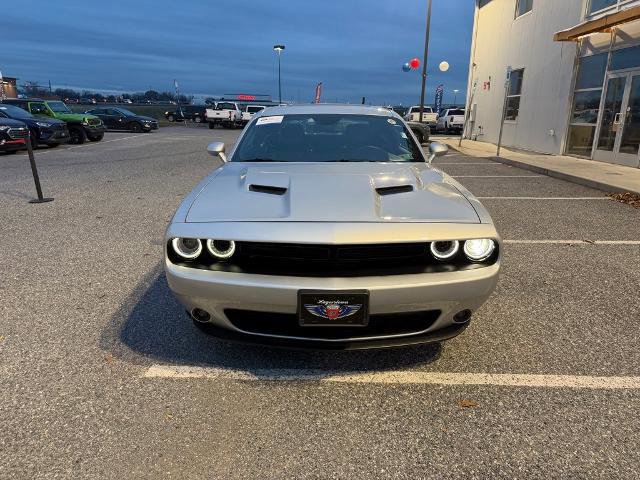 Used 2021 Dodge Challenger SXT w/ Plus Package image 8