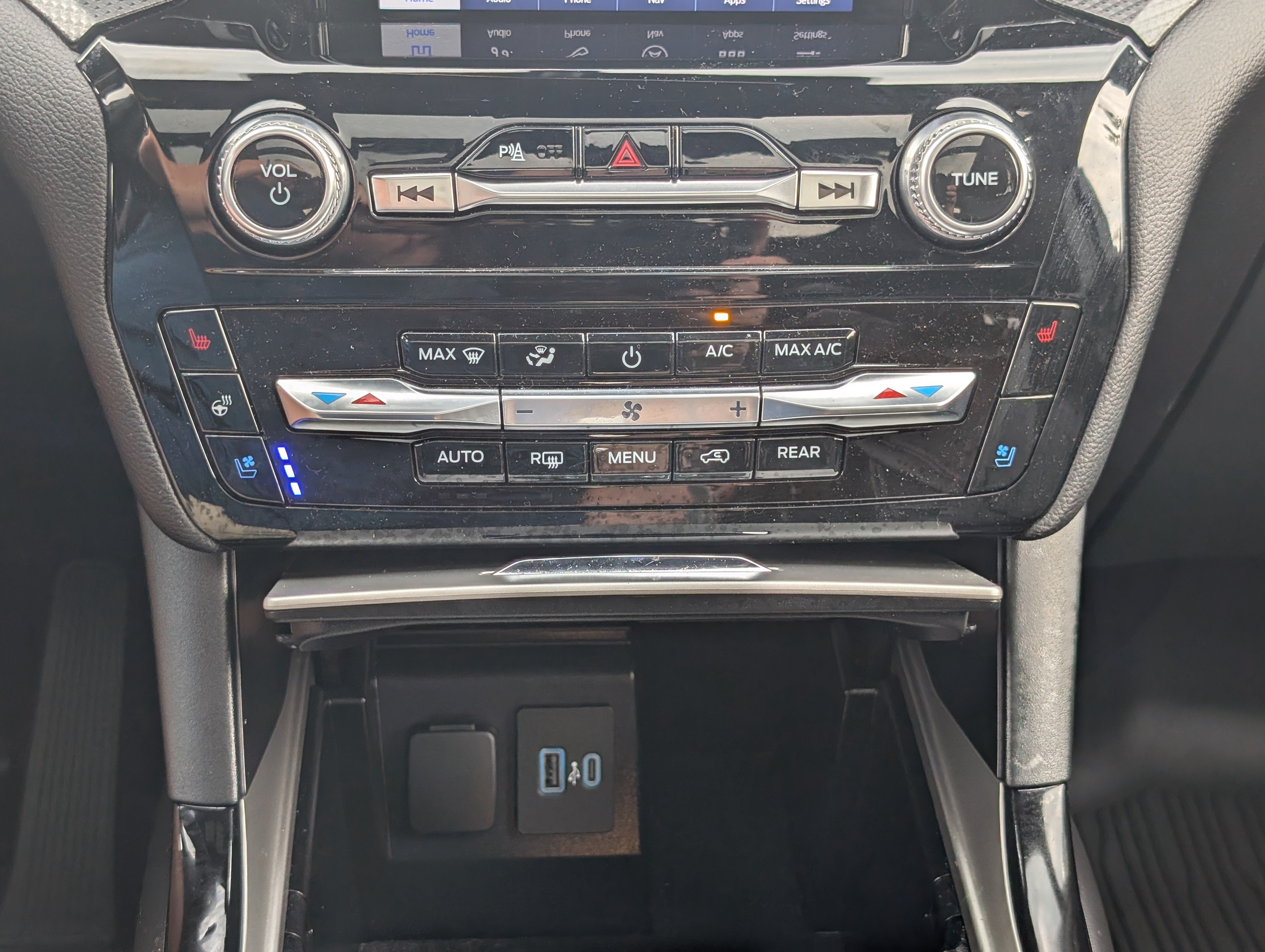 Certified 2023 Ford Explorer ST w/ Equipment Group 401A AWD/4WD image 30