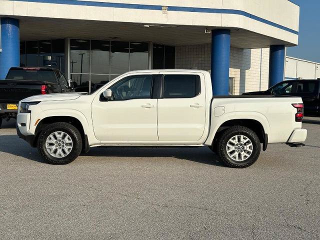 Used 2022 Nissan Frontier SV AWD/4WD image 2