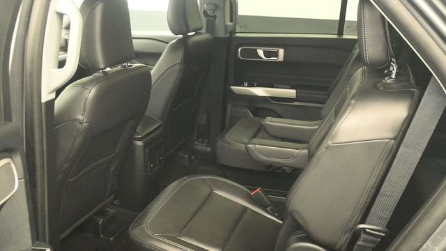 Certified 2024 Ford Explorer XLT w/ Equipment Group 202A AWD/4WD image 11