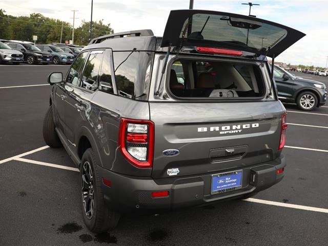 Certified 2025 Ford Bronco Sport Outer Banks w/ Outer Banks Tech Package+ AWD/4WD image 14