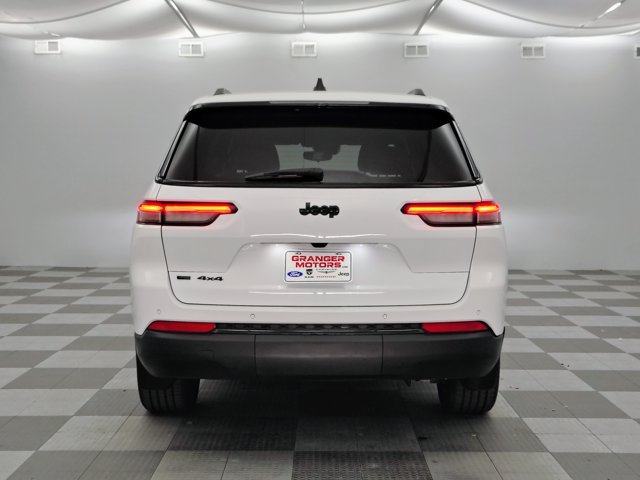 Used 2023 Jeep Grand Cherokee L Laredo AWD/4WD image 9