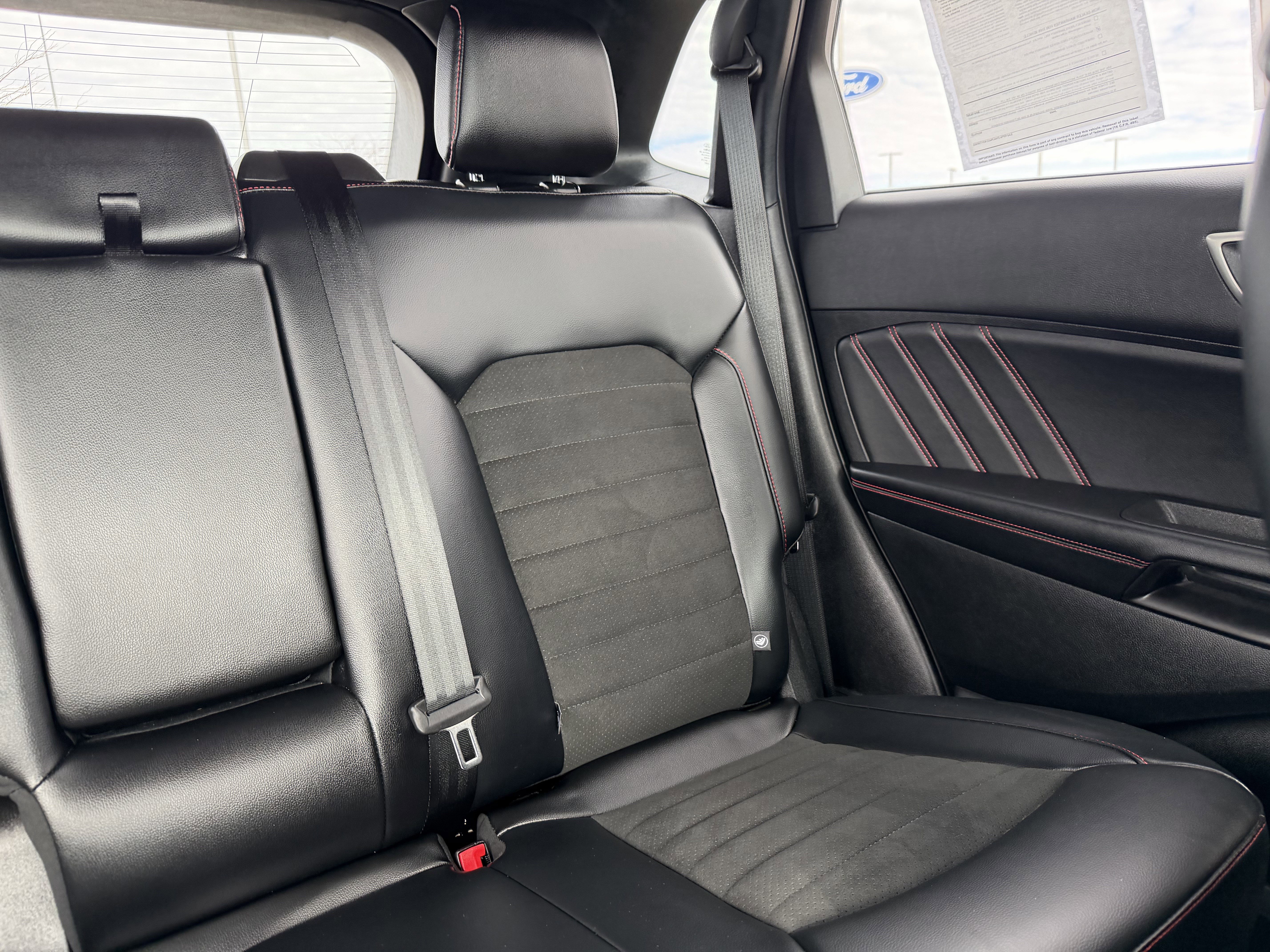 Certified 2024 Ford Edge ST-Line w/ Class II Trailer Tow Package image 14