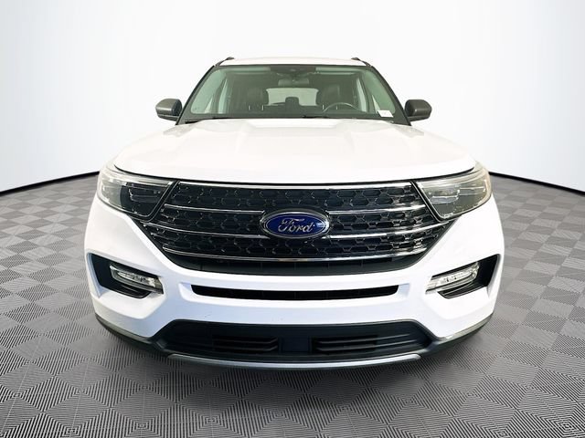 Certified 2020 Ford Explorer XLT w/ Equipment Group 202A AWD/4WD image 5
