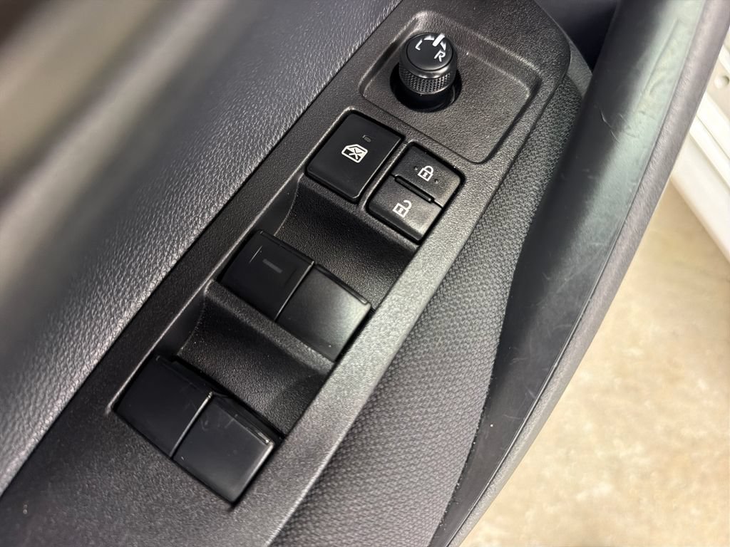 Used 2026 Toyota Corolla LE FWD image 17