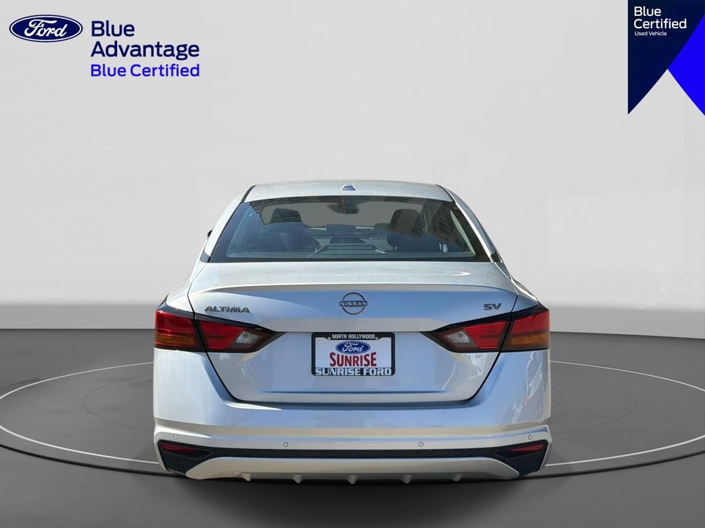 Used 2024 Nissan Altima 2.5 SV FWD image 6