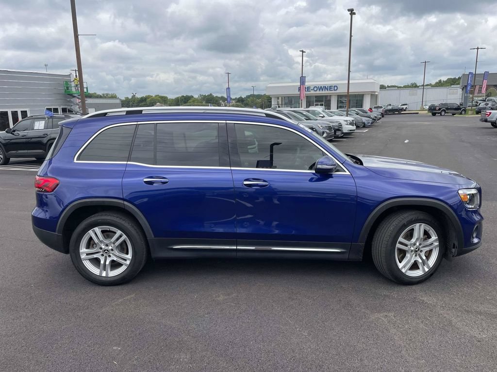 Used 2020 Mercedes-Benz GLB 250 4MATIC w/ Premium Package image 2