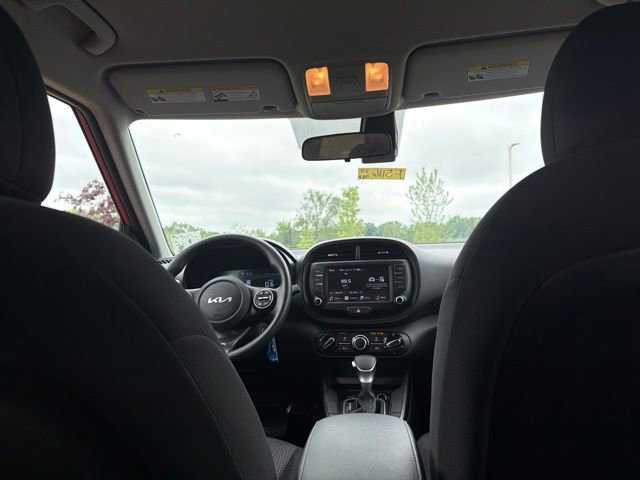 Used 2024 Kia Soul LX w/ Option Group 015 FWD image 11