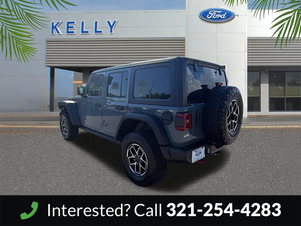 Used 2024 Jeep Wrangler Unlimited Rubicon AWD/4WD image 3