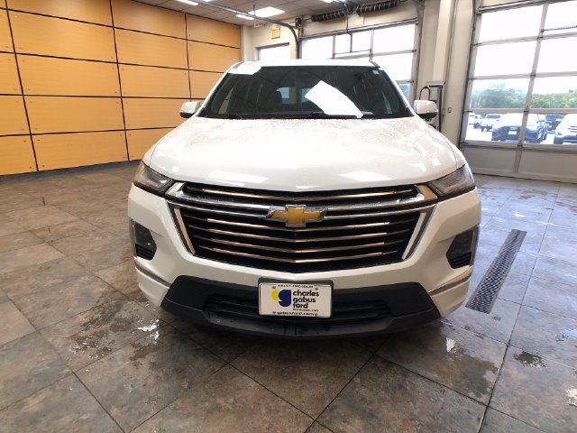 Used 2023 Chevrolet Traverse High Country AWD/4WD image 2