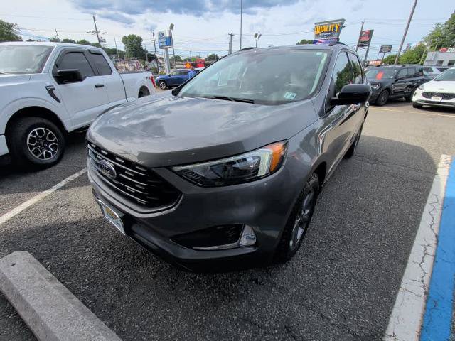 Certified 2022 Ford Edge SEL w/ Sport Appearance Package AWD/4WD image 3