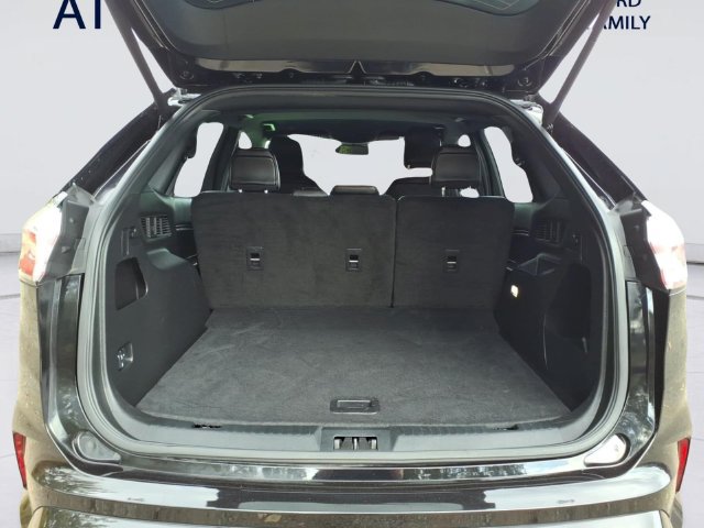 Certified 2024 Ford Edge ST-Line AWD/4WD image 8