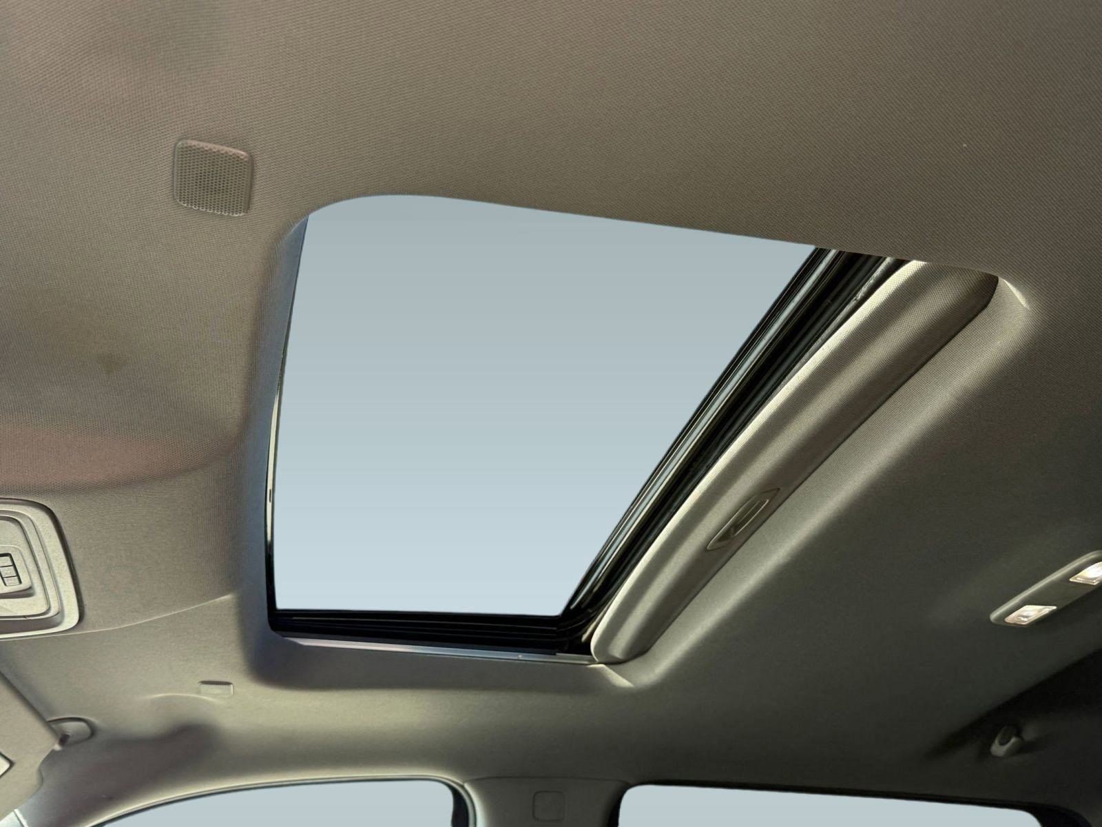 Used 2021 GMC Sierra 1500 SLT image 13