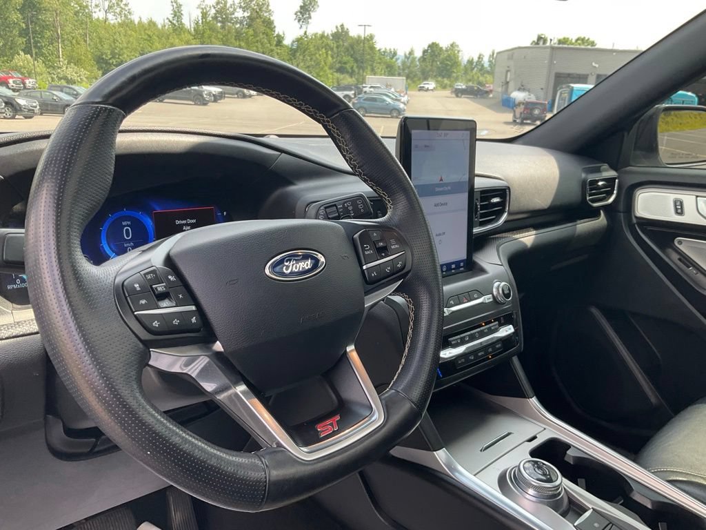 Certified 2020 Ford Explorer ST w/ Premium Technology Package AWD/4WD image 13