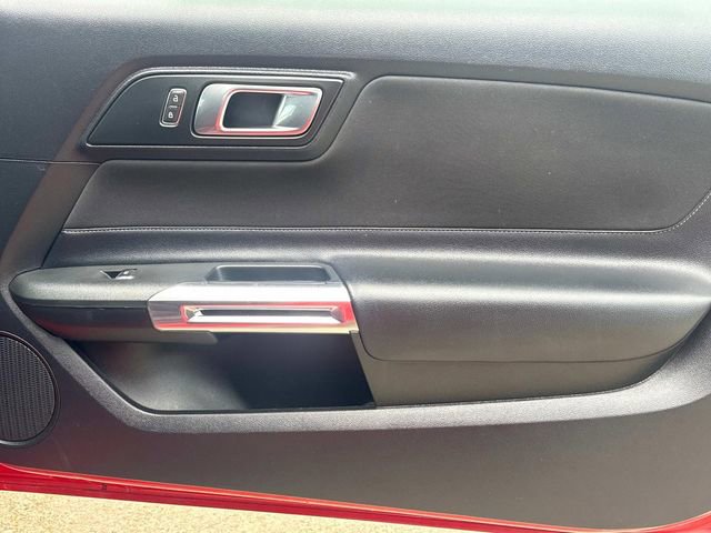 Certified 2019 Ford Mustang Convertible RWD image 19