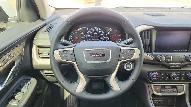 Used 2024 GMC Terrain Denali w/ Denali Premium Package image 28