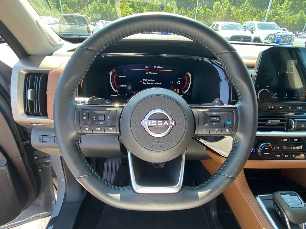 Used 2023 Nissan Pathfinder Platinum FWD image 13