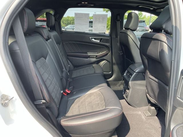 Certified 2024 Ford Edge ST-Line AWD/4WD image 22