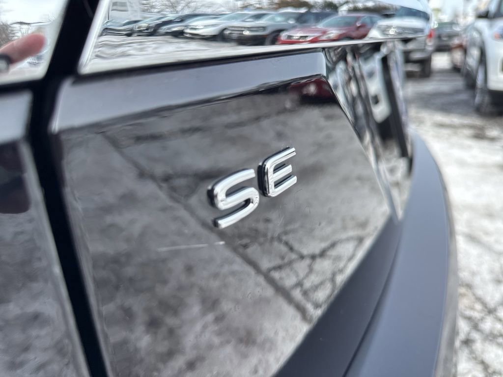 Used 2024 Volkswagen Atlas SE image 10