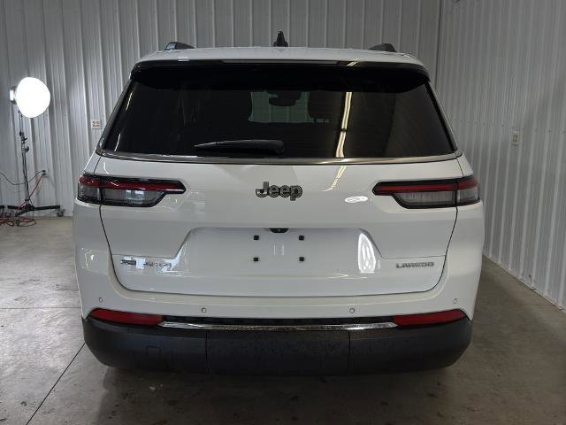 Used 2021 Jeep Grand Cherokee L Laredo w/ Luxury Tech Group I image 3