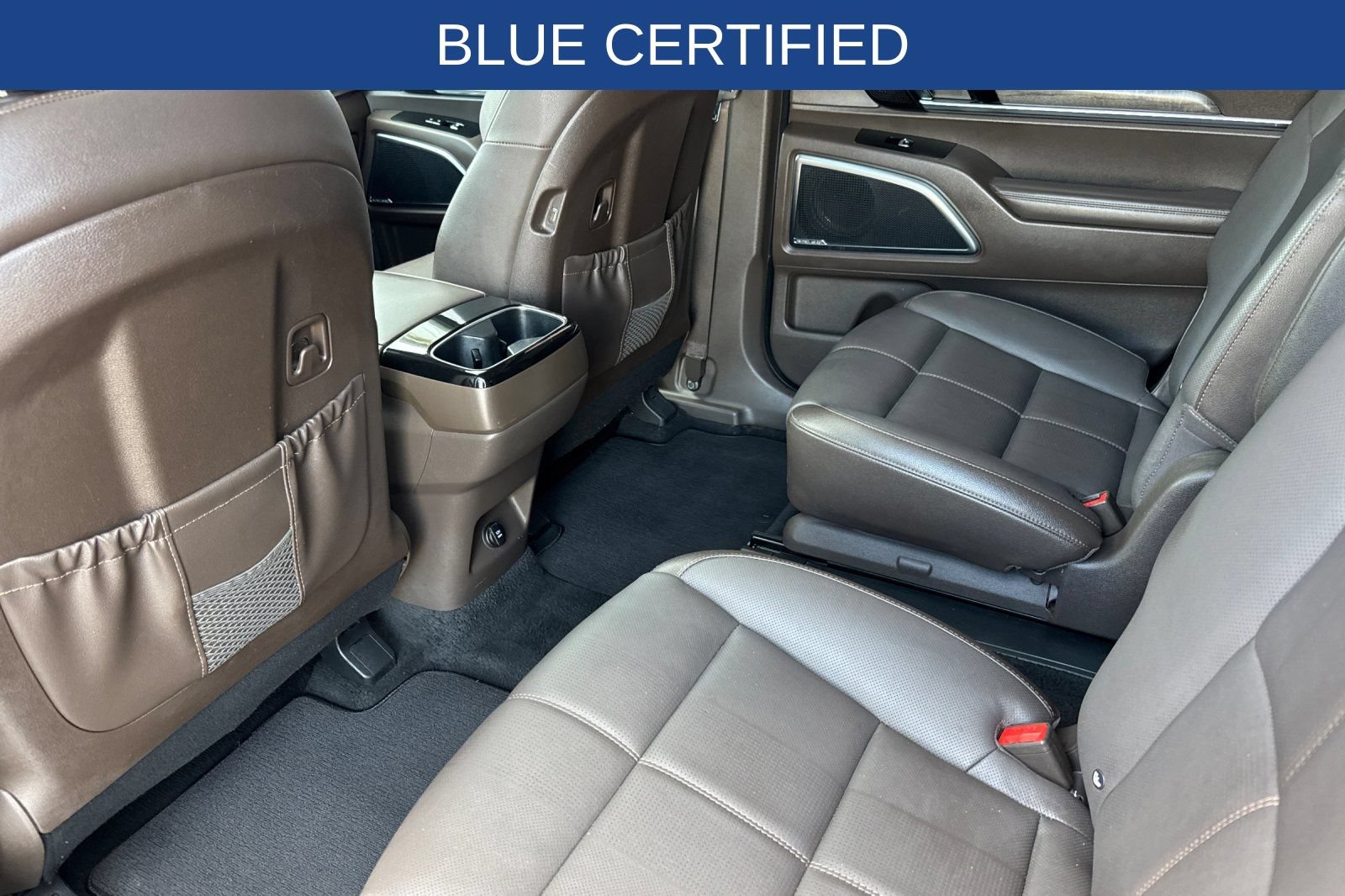 Used 2022 Kia Telluride SX w/ Towing Package AWD/4WD image 13